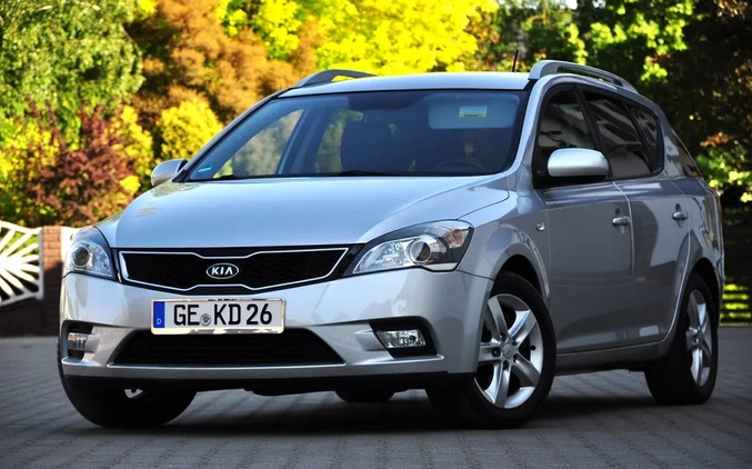 Kia Ceed cena 24900 przebieg: 165000, rok produkcji 2012 z Okonek małe 781